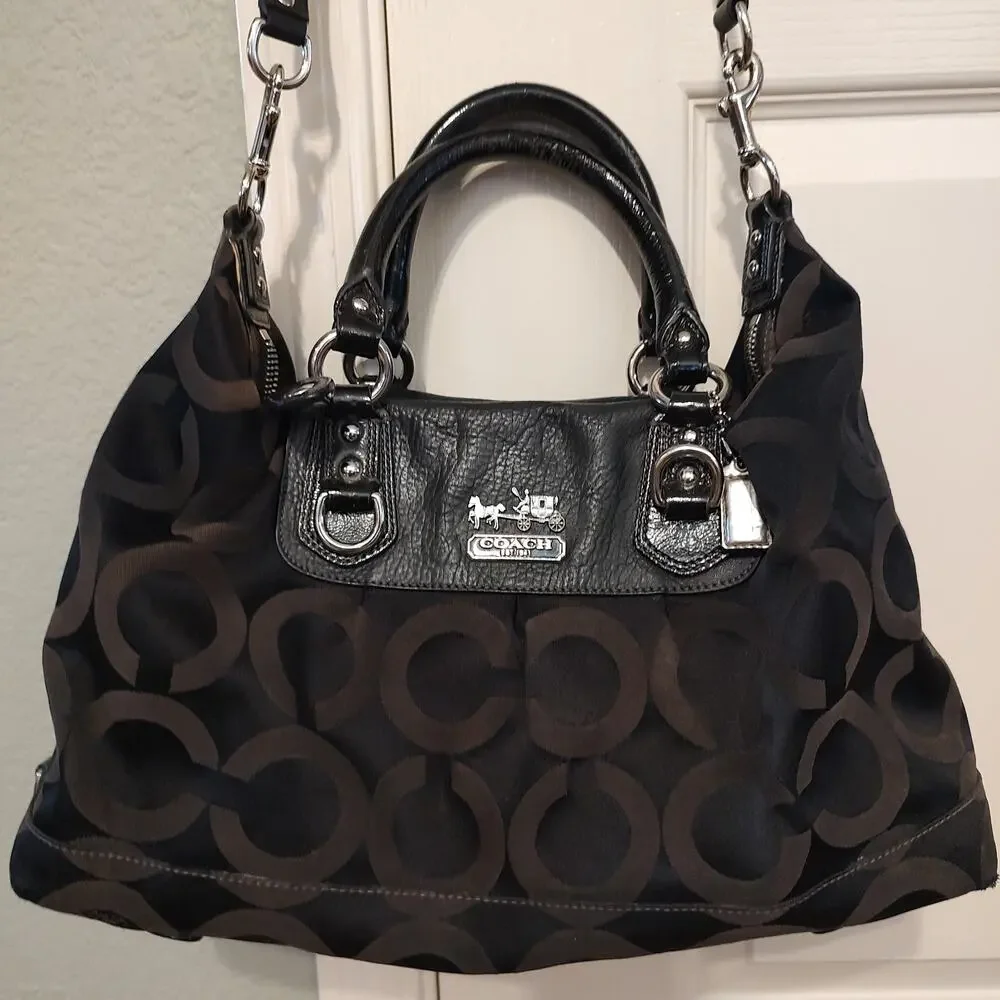 Coach Black Signature Tote Bag ID M0849-12943